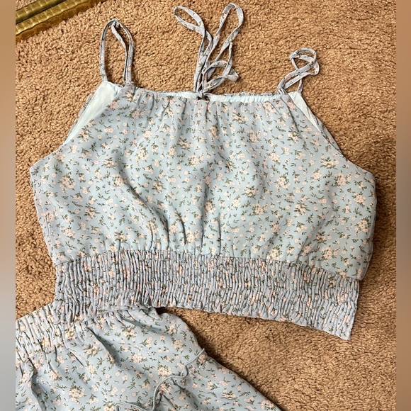 Floral Blue Sleeveless Top and Skirt Set - Picture 4 of 4